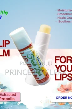 🌿✨ Healthy Living Lip Balm – Infused with Bee Wax,Propolis & Mint